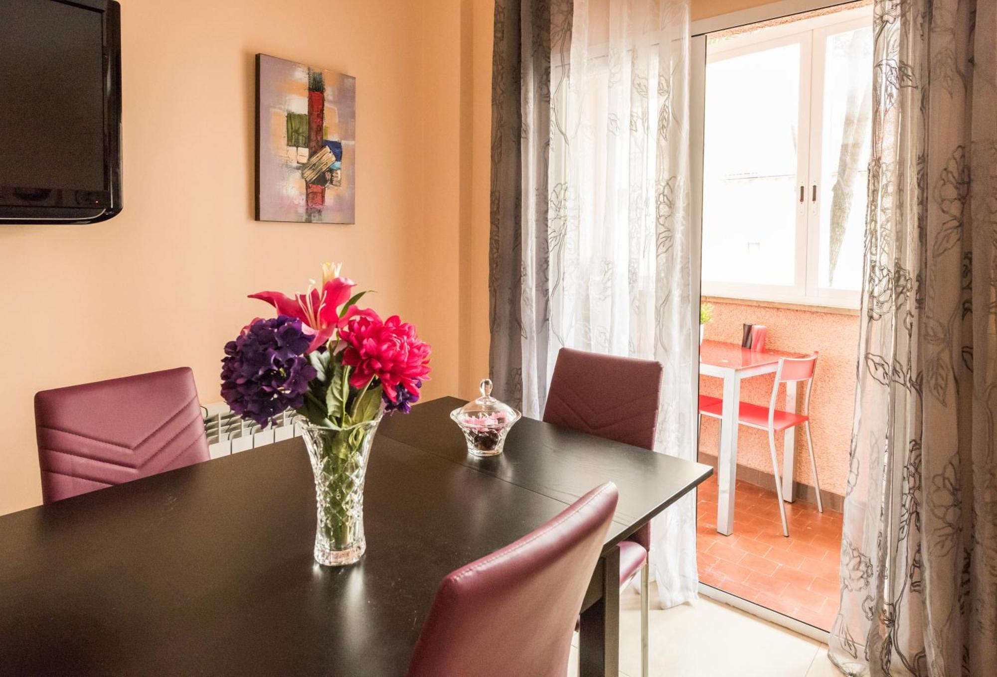 Apartamentos Madrid Xxxiii - Alojamiento De Temporada Oda fotoğraf